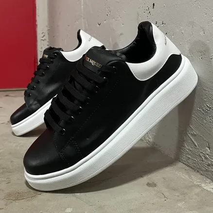 Oversized Sneaker | Unisex