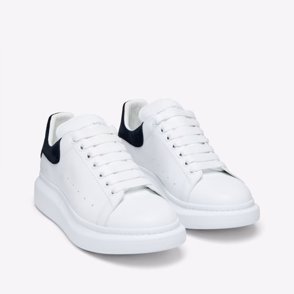 Oversized Sneakers | Unisex